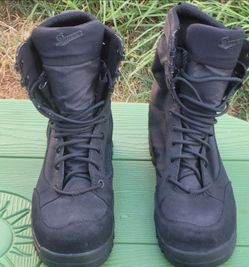 Danner tanicus combat boots, 007 60th anniversary