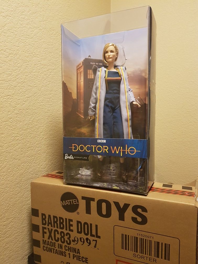 Limited Collectors Gold edition IN HAND 13th Dr DOCTOR WHO Barbie JODIE WHITTAKER doll figure Sonic Screwdriver, Tardis. Thirteenth