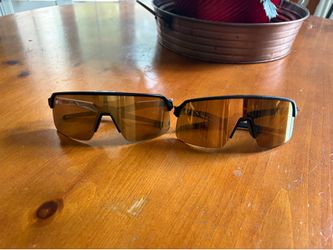Oakley Sutros