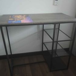 Desk/Table With 2 Stools