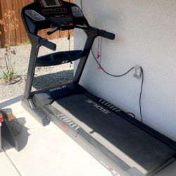 Treadmill 