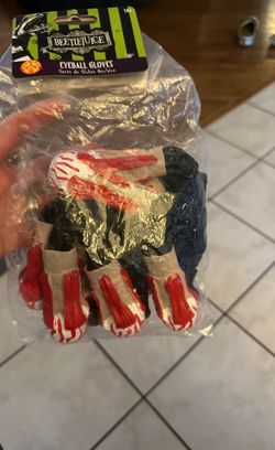 Beetle Juice Eyeball Gloves