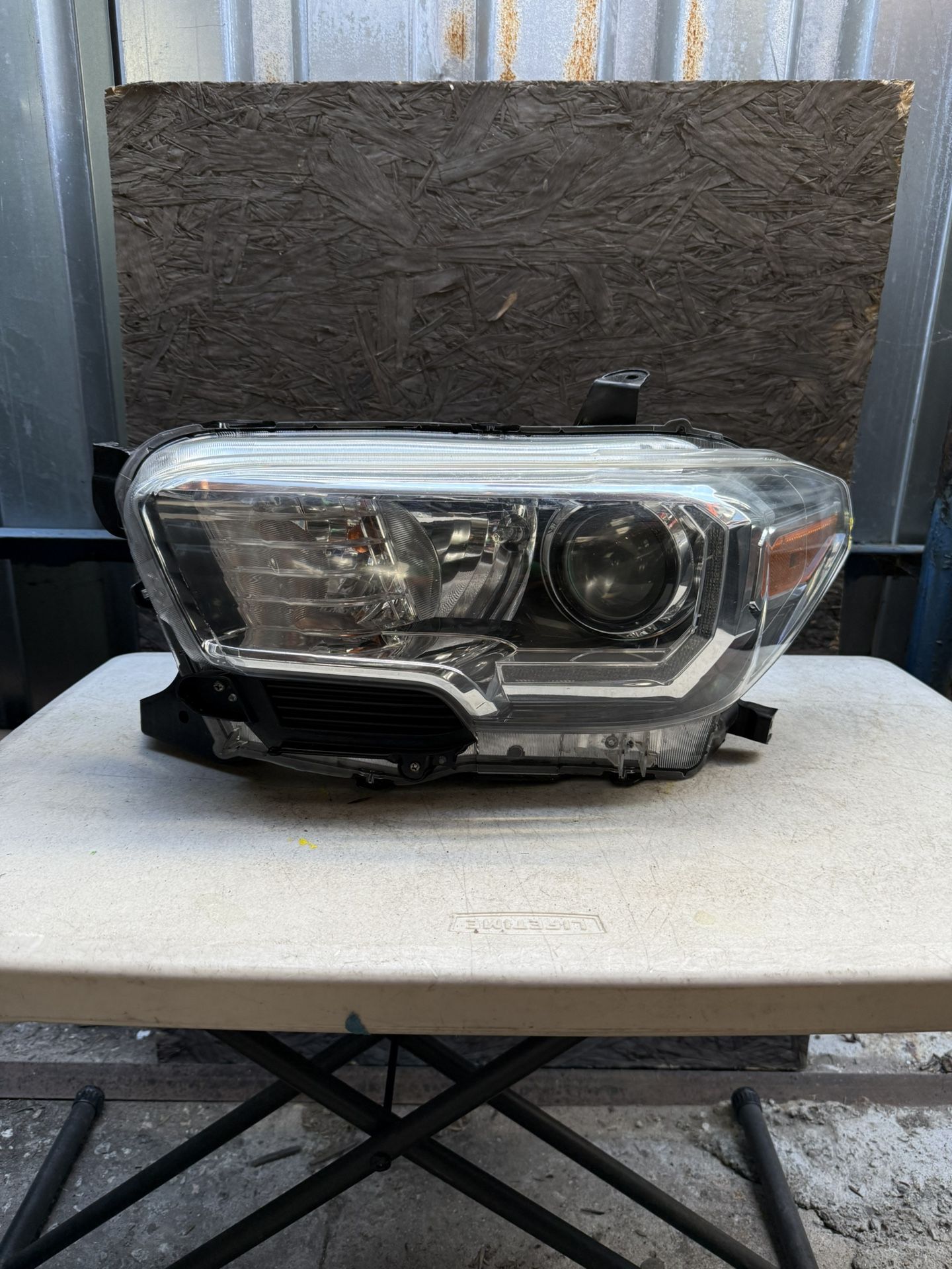 2016 2017 2018 2019 2020 2021 2022 Toyota Tacoma Left Headlight Led