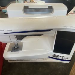 Husqvarna VIKING knitting /sewing machine 