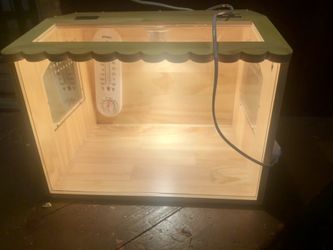 Chic Brooder Box