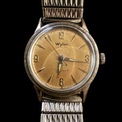 Vtg Wyler Incaflex Watch Men 29mm Silver Tone Stretch Band 