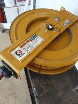 GRACO OIL REELS 1800 PSI 3 OIL REELS