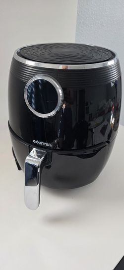 The image shows a Gourmia 5-Qt Air Fryer. 
