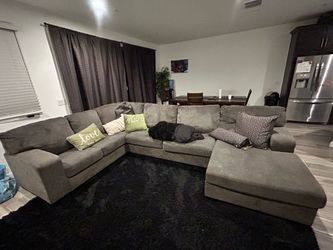 Couch sectional