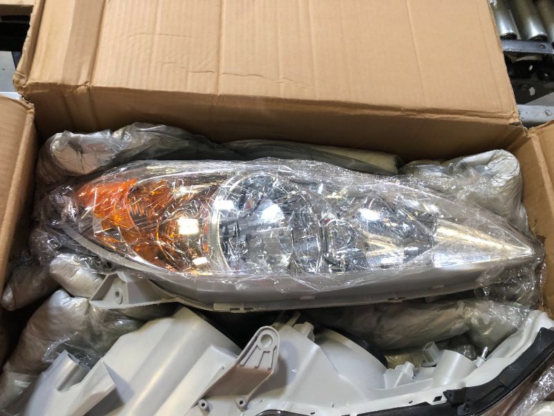 2005 Toyota Camry New Headlights 