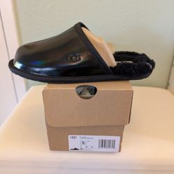 Women's Uggs Slippers