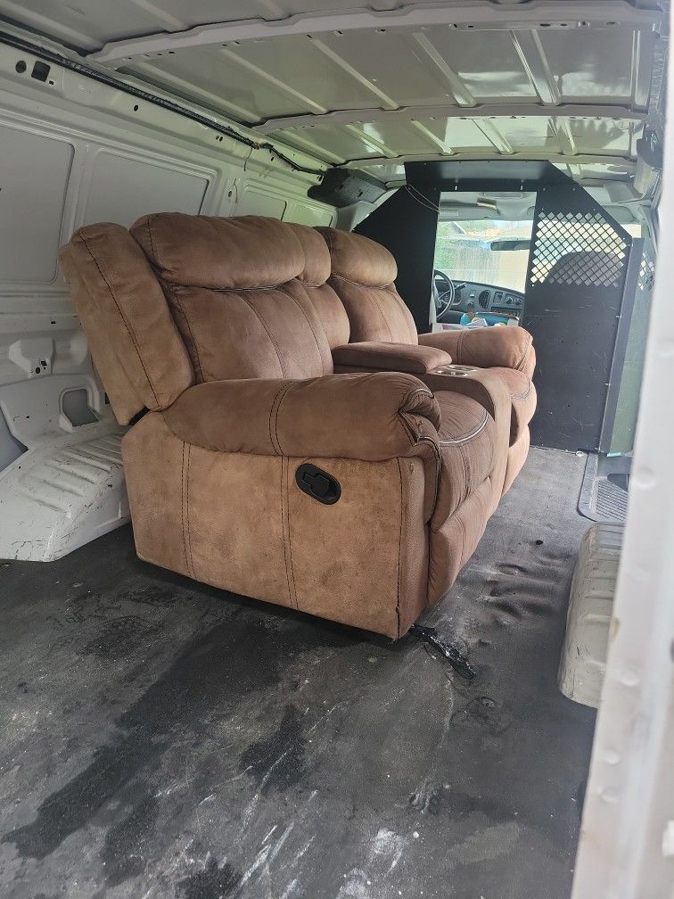 Free Couch First Come First Serve