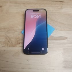 Iphone 15 128gb*****unlock Any Sim *****100% Battery