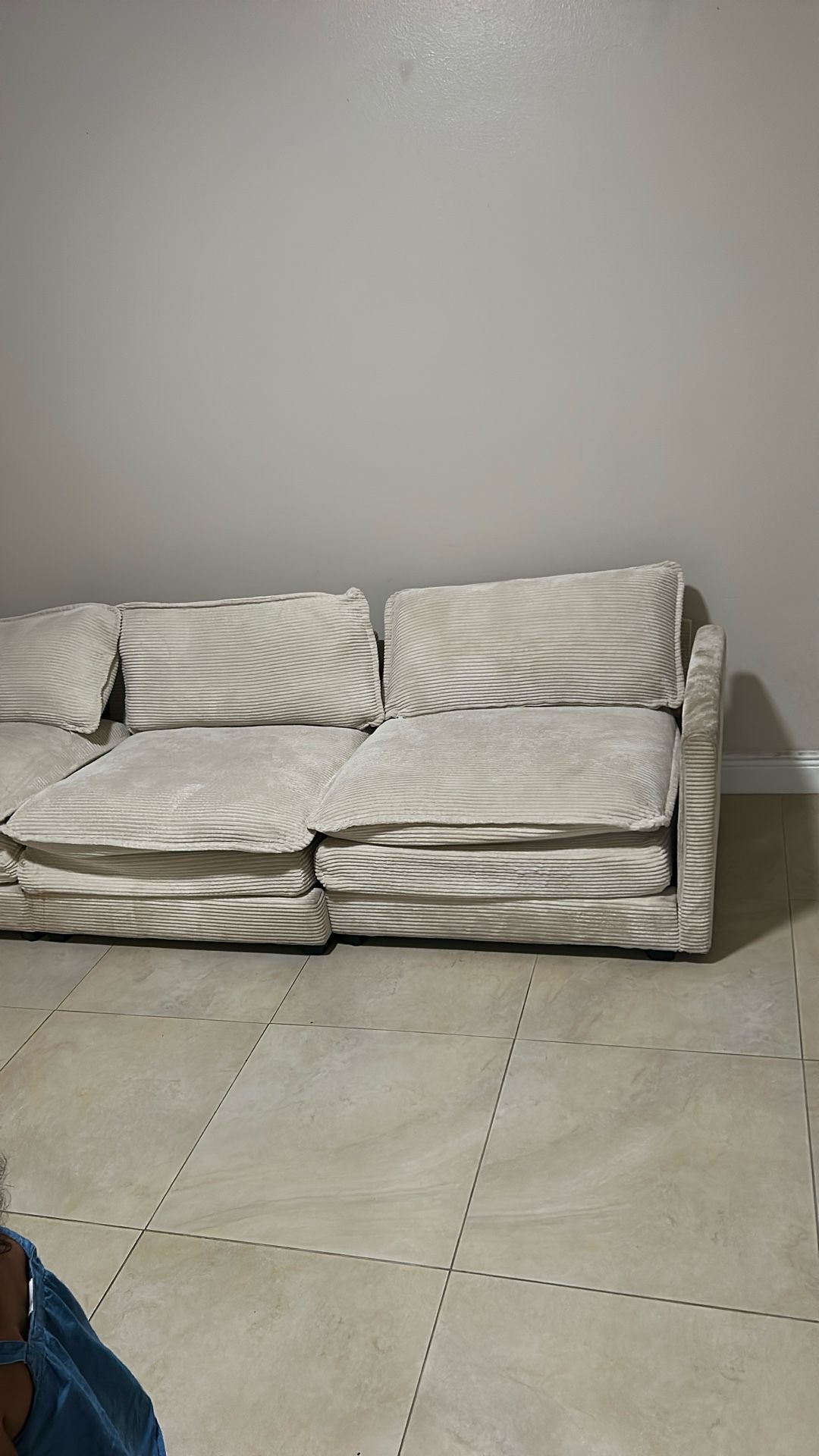 10 Ft Beige White Couch