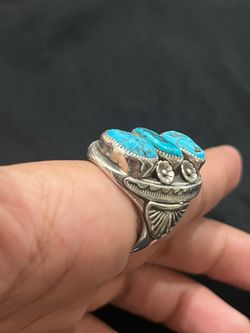 SILVER AND TURQUOISE MENS RING *AUTHENTIC NATIVE AMERICAN JEWLERY*
