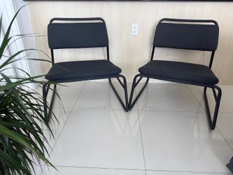 2 x ikea dark grey lounge chairs - Linneback