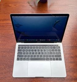 13 inch MacBook Pro Touchbar