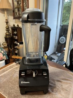 Vitamix 6300 Blender 64oz VM0102B for Sale in Issaquah, WA - OfferUp