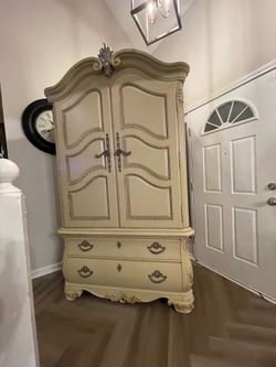 Thomasville Bellasera Wardrobe Armoire in Riviera Pearlescent STUNNING * Delivery Available