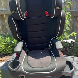 Graco TurboBooster Highback LX Booster Car Seat with Safety Surround,  SERIOUS PEPOLE ONLY PLEASE 🙏 SCAMMER STAY A WAY.