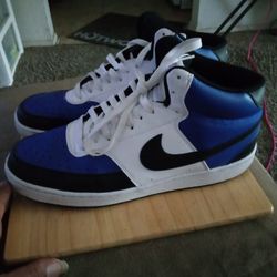 Air Nikes 
