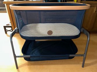 Maxi Cosi Lora Bassinet
