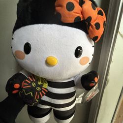  Hello Kitty Doll