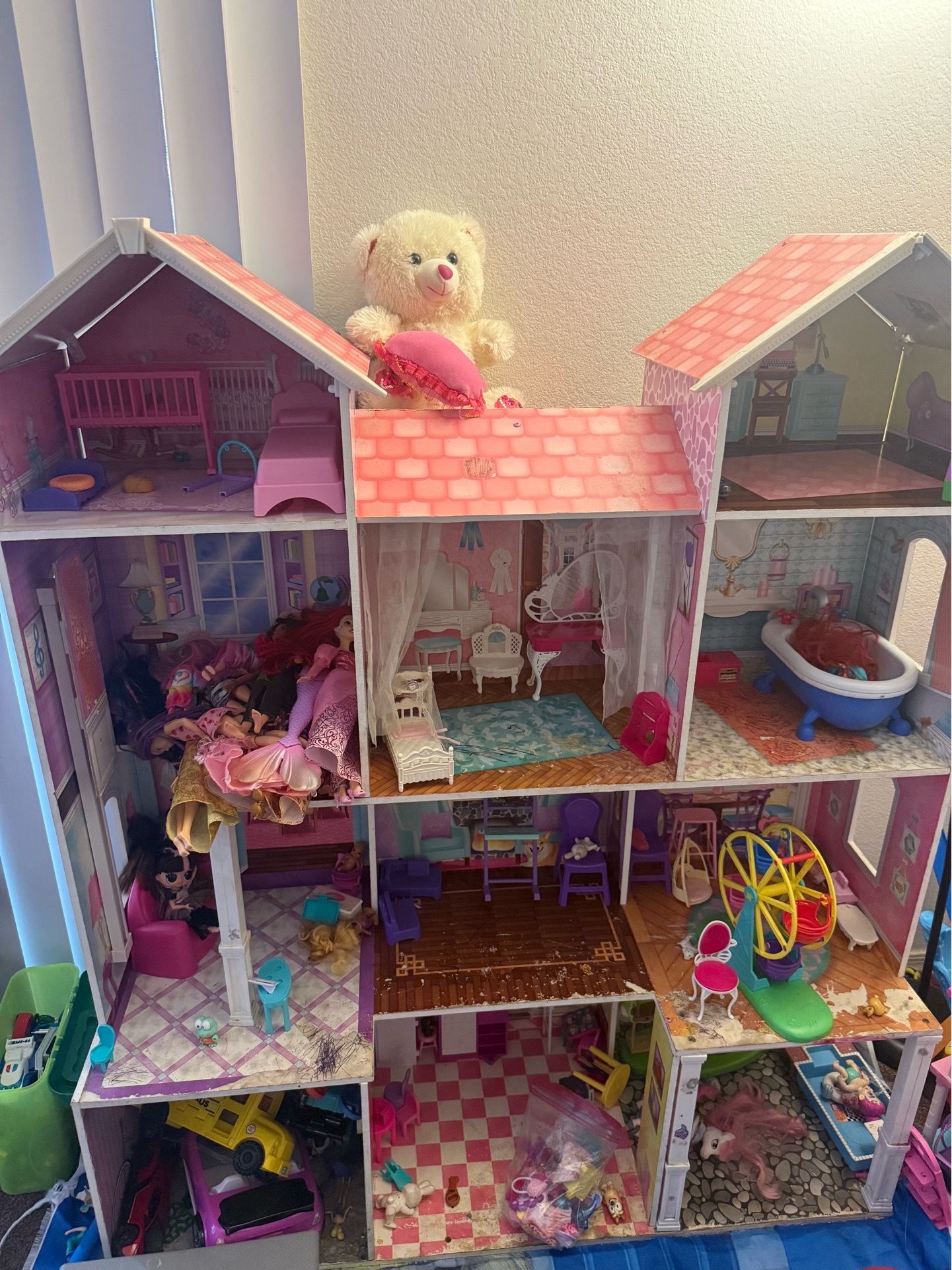 Doll house