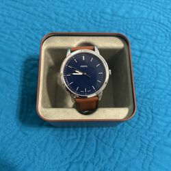 Fossil Minimalist FS5304 – 44 mm, Blue Dial, Brown Leather