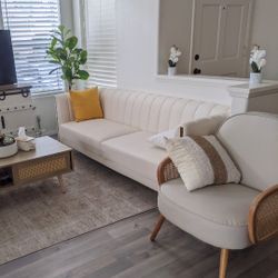 Leather Sofa And Two Harmchairs Living Room Furniture 