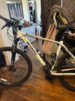 Bicicleta de Montaña Haro Flightline Trail 29" - ¡En Excelente Estado y Lista para Andar!