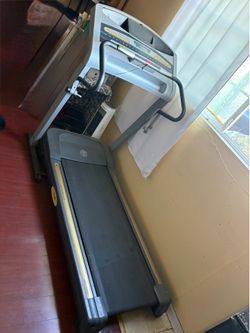 Gold’s Gym treadmill