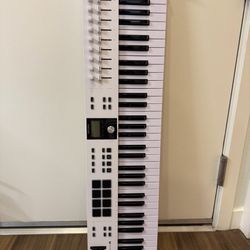 Keyboard - Arturia KeyLab Essential 61