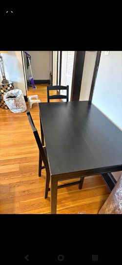 TABLE/DESK  & 1 CHAIR