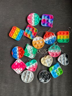Pop it keychains bundle new (17)
