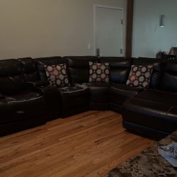 Free sectional