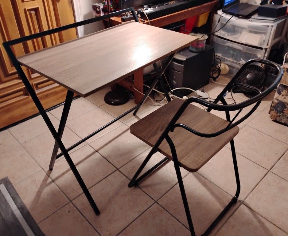 Style Selections Folding Desktop And Chair Set