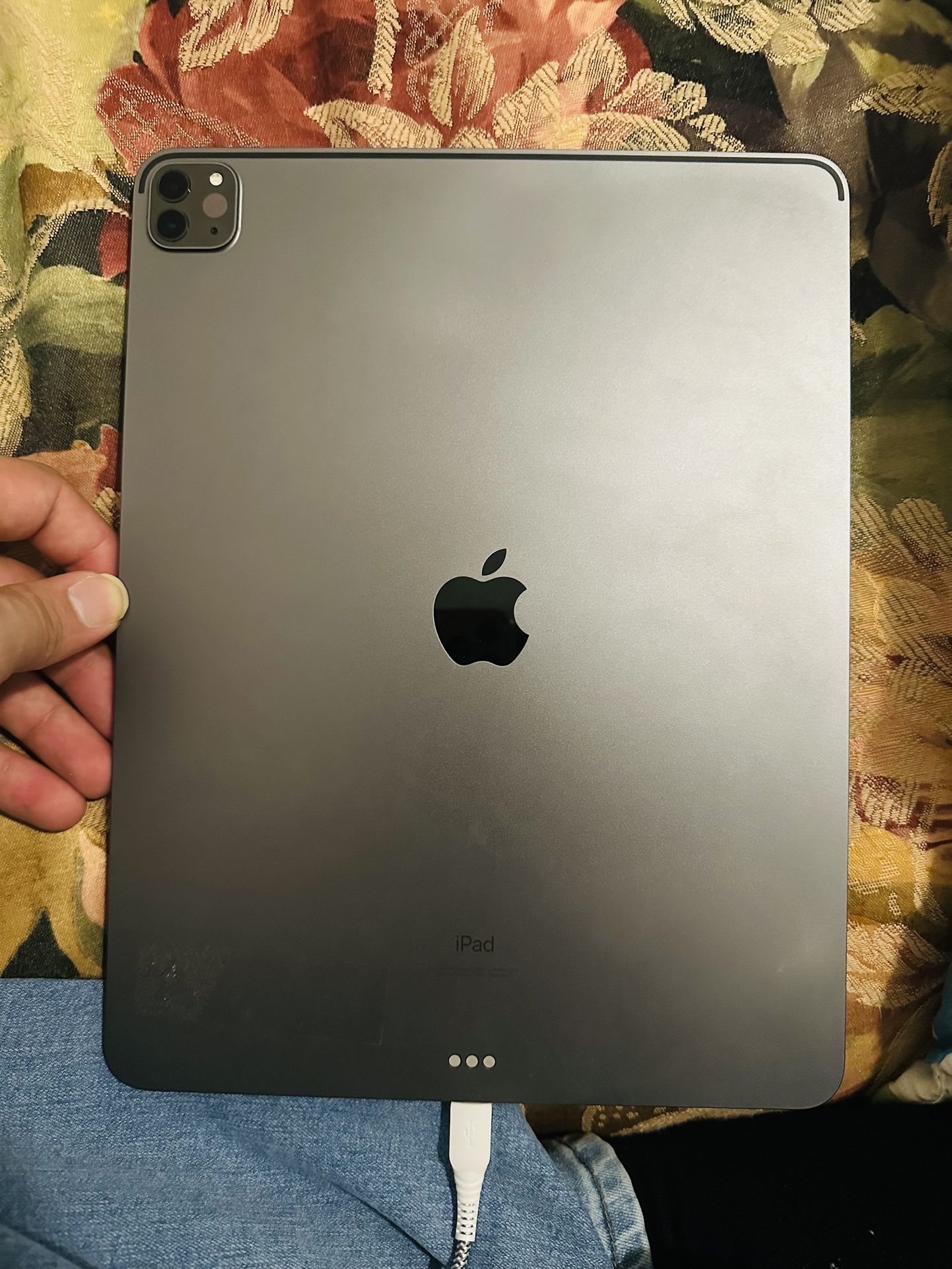 iPad Pro 12.9 Inch (5th Generation) 256GB