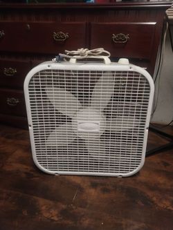 LASKO   3   SPEED   FAN