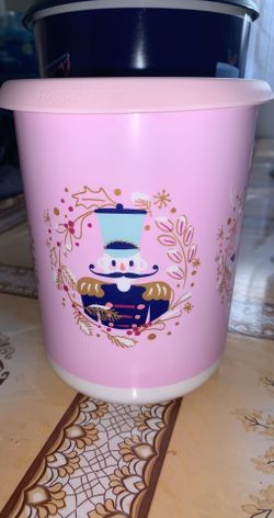 Tupperware mexicano Christmas container