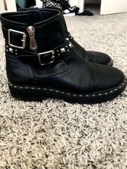 Shoes/boots