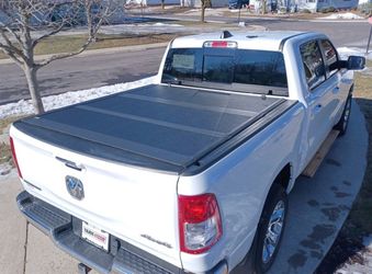 Dodge ram bed cover low profile