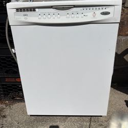 Dishwasher 