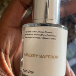 Dossier Fragrance - Ambery Saffron