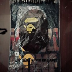 Brand New Bape Shirt 30$