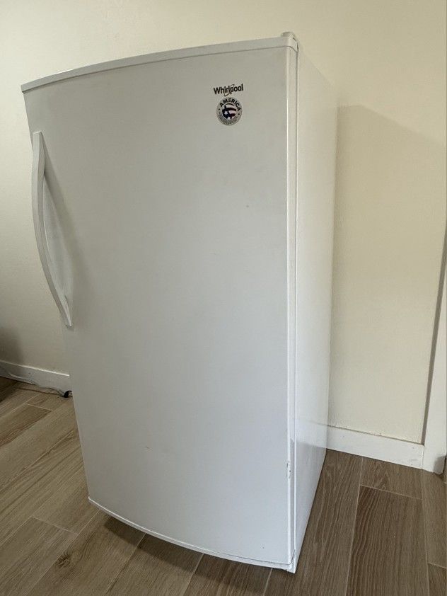 Whirlpool Upright Deep Freezer