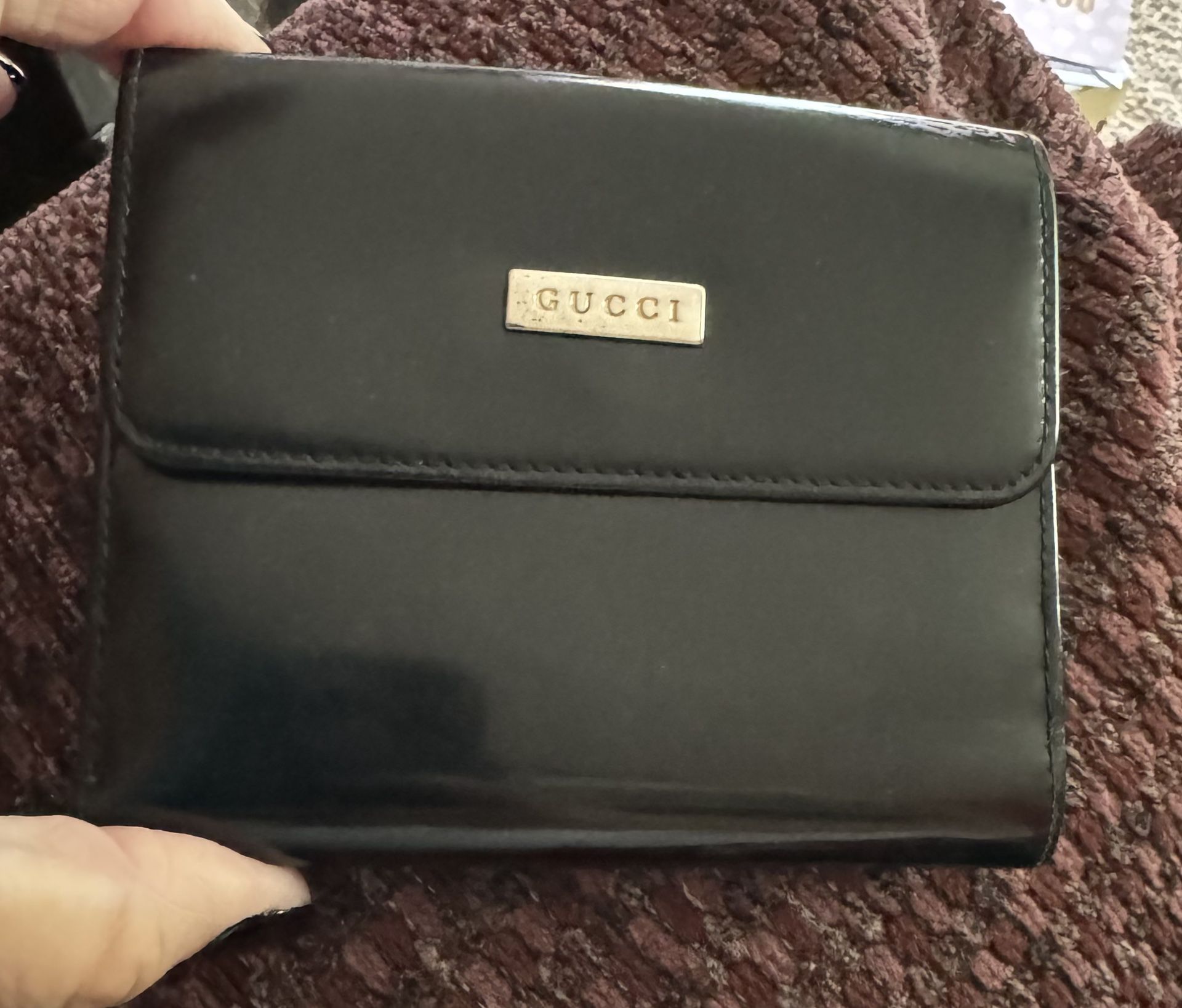 Gorgeous Authentic Gucci Patent Leather Black Wallet 