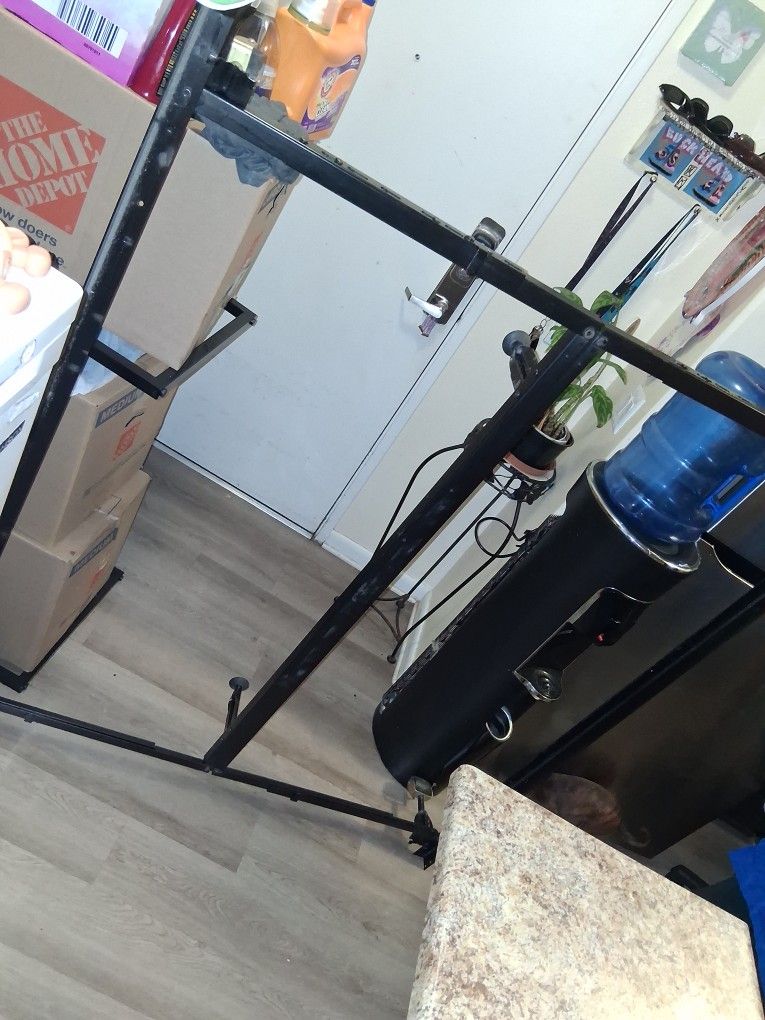 Bed Frame Full Size/queen