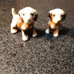 1964 Miniature Ceramic Hound Dogs Toys