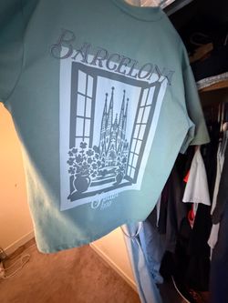 Barcelona Spain 1992 Vintage Graphic T-Shirt